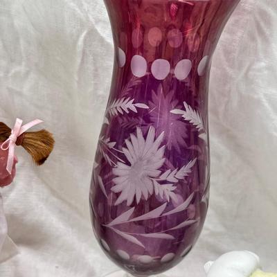 Sale Photo Thumbnail #233: Purple bohemian glass vase with small chip in rim, Resin camel 4 working music boxes, 1 Christmas snow globe.