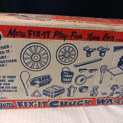 ROY ROGERS FIX-IT CHUCK WAGON AND JEEP TOY BY IDEAL IN GREAT SHAPE!