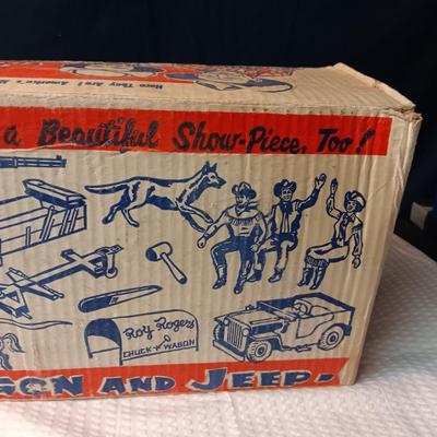 ROY ROGERS FIX-IT CHUCK WAGON AND JEEP TOY BY IDEAL IN GREAT SHAPE!
