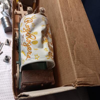 ROY ROGERS FIX-IT CHUCK WAGON AND JEEP TOY BY IDEAL IN GREAT SHAPE!