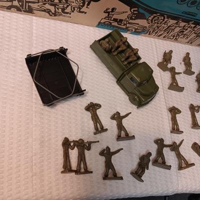 WORKING WHIRLYBIRD MOTORIZED RESCUE HELICOPTER 25 MAN ATTACK FORCE BY REMCO