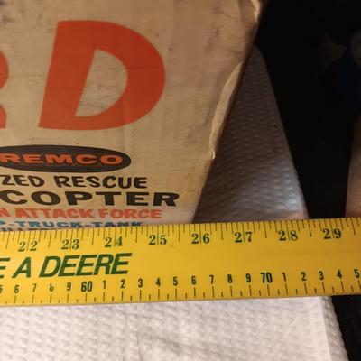 WORKING WHIRLYBIRD MOTORIZED RESCUE HELICOPTER 25 MAN ATTACK FORCE BY REMCO