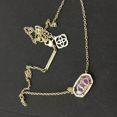 Beautiful Kendra Scott lavender gemstone necklace excellent condition