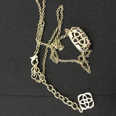 Beautiful Kendra Scott lavender gemstone necklace excellent condition