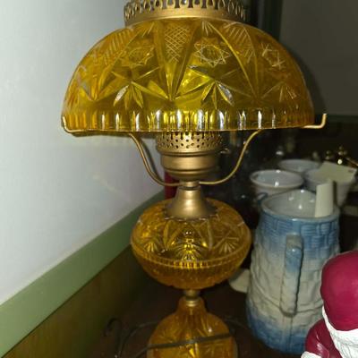 Yellow/amber hurricane lamp