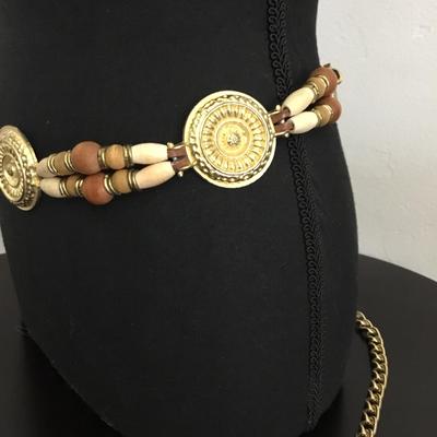 Vintage women’s gold tone chain waist belt