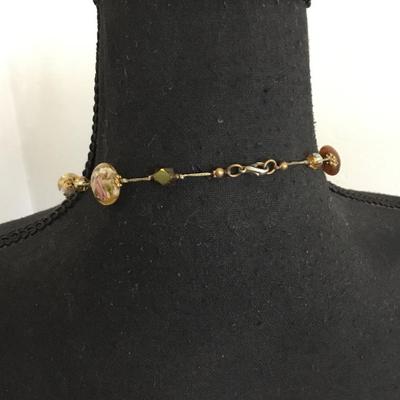Beautiful vintage, art glass bead necklace