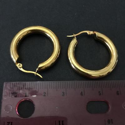 Beautiful, gold tone, hoop, earrings