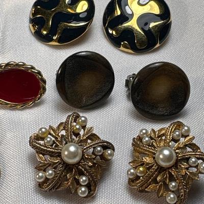 Vintage clip-on earrings