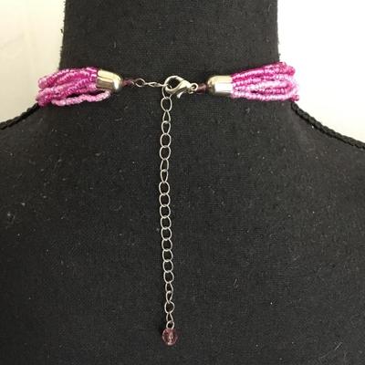 Super cute very nice fuchsia, purple glass bead necklace with puffy heart pendant