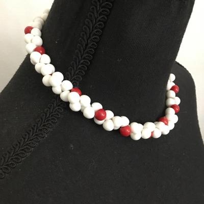Cool vintage White and red bead nerd rope necklace