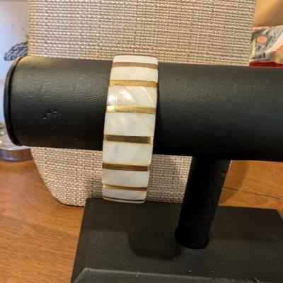 Mother of pearl bracelet