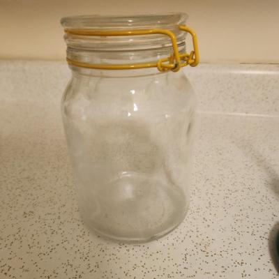 Sealed jar