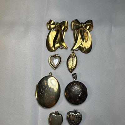 Pendants & lockets