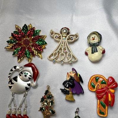 Holiday brooches & pendant