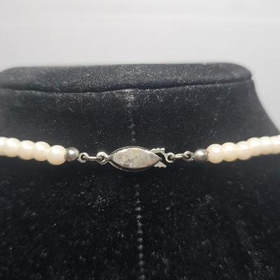 Vintage Faux Pearl Necklace with Rhinestone Bow Drop Pendant – Silver-Tone Clasp