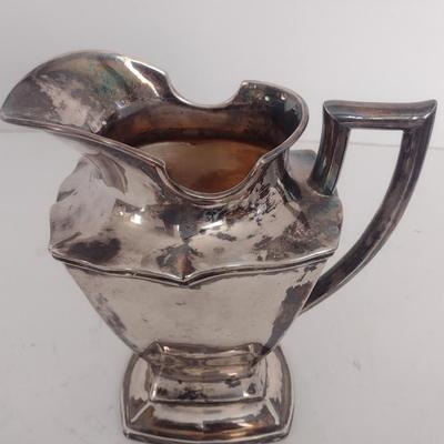 Vintage Yeching Sterling Silver Creamer 304 grams