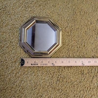 Lot of decorative mirrors
