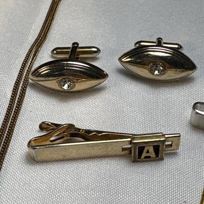 Sale Photo Thumbnail #152: See pics