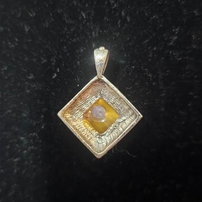 Vintage Silver-Tone Diamond-Shaped Soft Pink Chalcedony Pendant