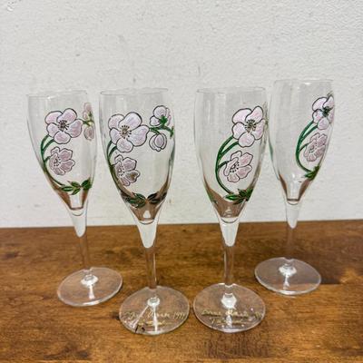 Sale Photo Thumbnail #517: In very good condition.