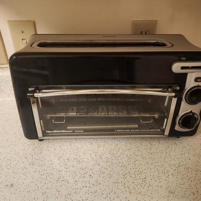 Toaster/toaster oven