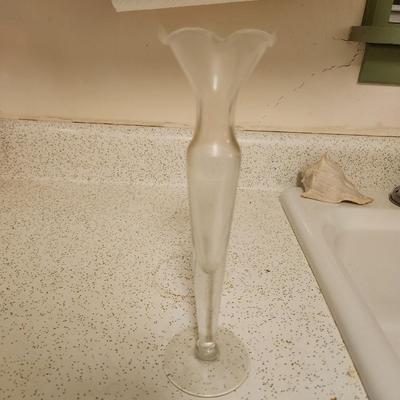 Glass vase