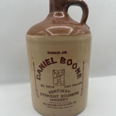 Daniel Boone Pioneer Jug – Kentucky Straight Bourbon Whiskey