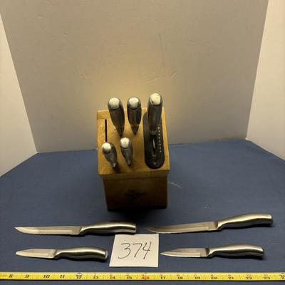 Pampered Chef Knife Block