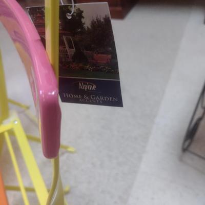 New Three-Piece Patio Chair and Table Set Folding Leg Design Set 1