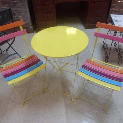 New Three-Piece Patio Chair and Table Set Folding Leg Design Set 1