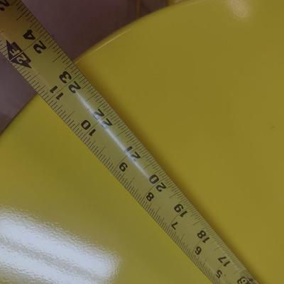 New Three-Piece Patio Chair and Table Set Folding Leg Design Set 2