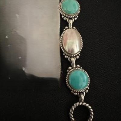 .925 OVAL SHAPED SHELL & ROUND TURQUOISE COLORED BRACELET