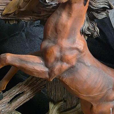 Vintage Jaymee Collection Horse Clock – Hand-Painted Equestrian Sculpture with Rustic Tree Design (Repairable Clock Hands)