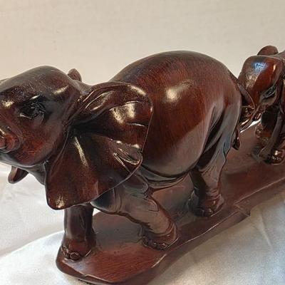 Vintage Elephant Family Resin Sculpture Figurine Decorative Tabletop Statue