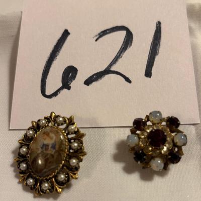Vintage Brooch Lot
