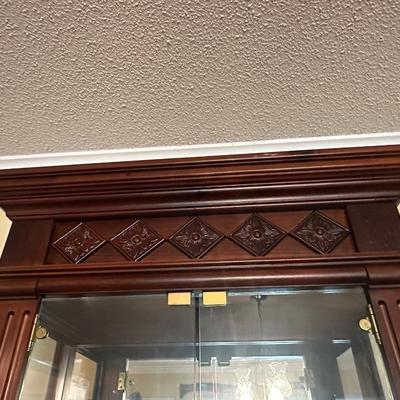 Pulaski Illuminated Glass Curio Cabinet