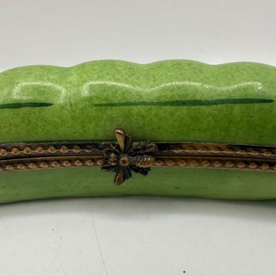 Hand-Painted Limoges France Pea Pod Porcelain Trinket Box