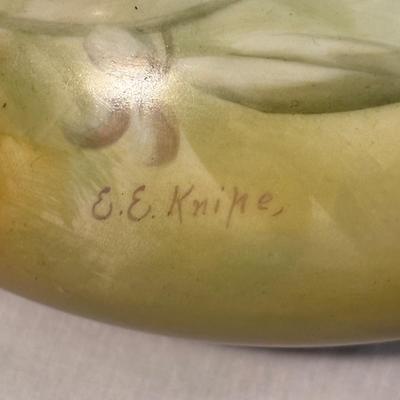 Hand Painted American Belleek Porcelain Flat Vase (LR-SF)