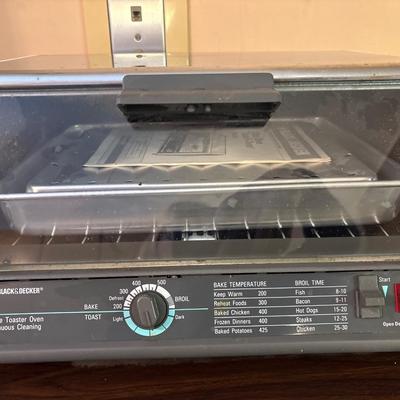 Black & Decker toaster oven