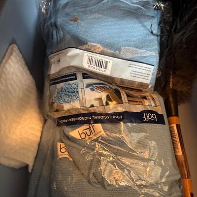 Light Bulbs and cleaning supplies