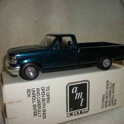 1994 Ford F-150 Pickup Truck Promo Car Vintage 1/25 McM