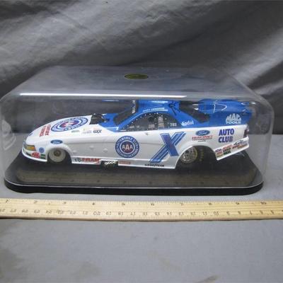 ACTION Gary Densham AAA of So. Cal. 2002 Mustang Funny Car 1:24 MAC TOOLS AUTOGRAHED