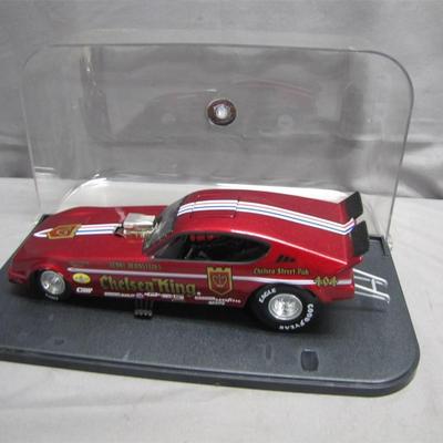 ACTION RACING COLLECTIBLES : Kenny Bernstein 1/24 Scale Chelsea King #404 1979 Plymouth Arrow Funny Car