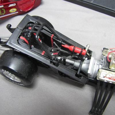 ACTION RACING COLLECTIBLES : Kenny Bernstein 1/24 Scale Chelsea King #404 1979 Plymouth Arrow Funny Car