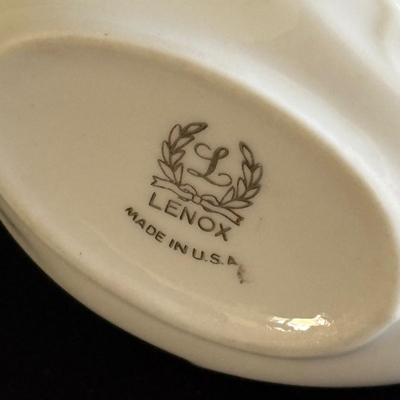 A Gaggle of Lenox Swan Bowl Collectibles (LR-SF)