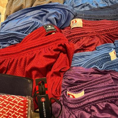 L & XL men’s sport shorts