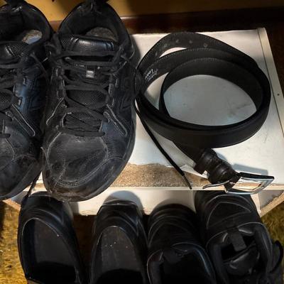 Men’s NB 9.5 shoes, slippers 10.5 & stand, belt