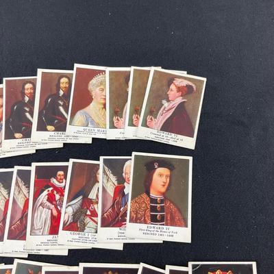 -105- TOBACCO | Tareyton Cigarette Cards | Royalty