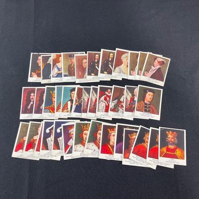 -105- TOBACCO | Tareyton Cigarette Cards | Royalty